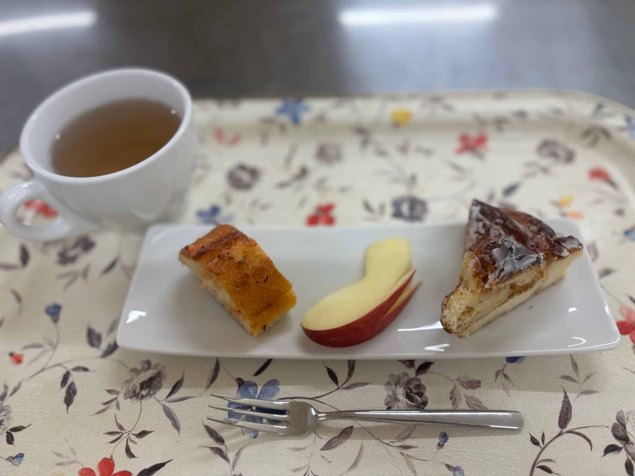 sango-care-desert-bread-apple